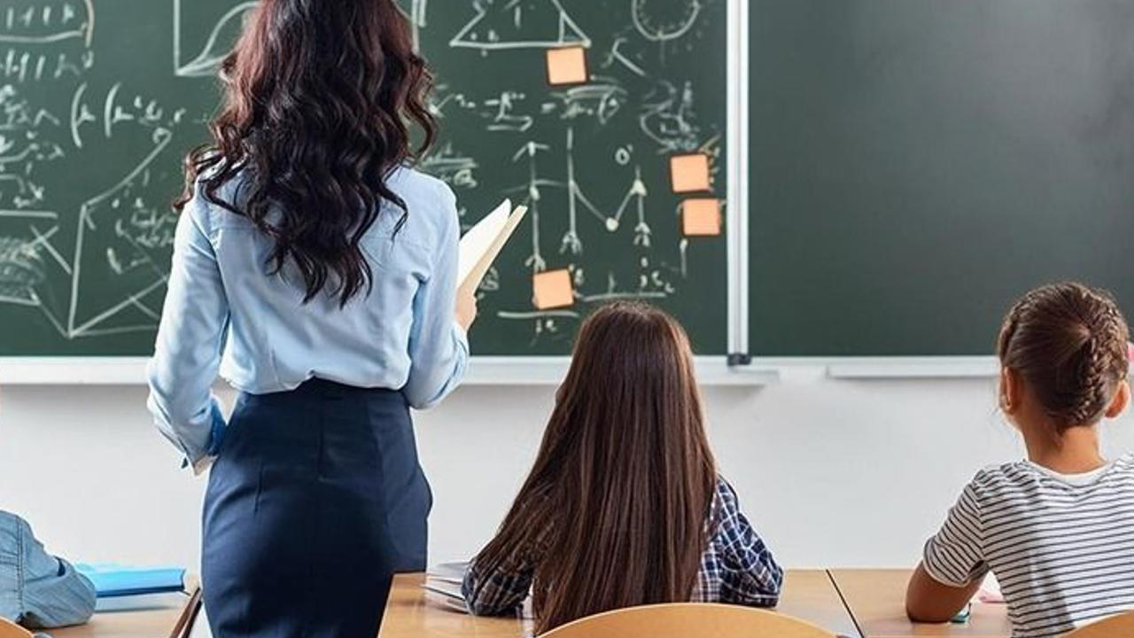 Öğretmenlerin mesleki çalışma takvimi netleşti: Bakan Tekin duyurdu