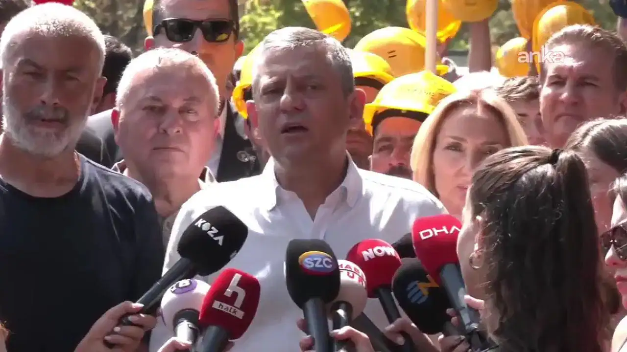 Özgür Özel’den madencilerin eylemine destek: SSS Yıldızlar Holding’e kayyum atayın, işçilerin bütün borçlarını ödeyin