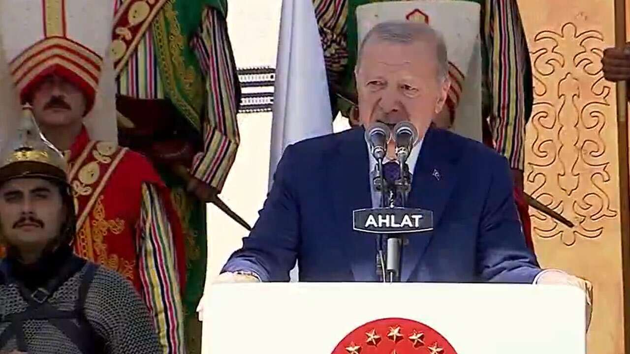 Erdoğan, Malazgirt Zaferi'nin 955. yıl dönümü töreninde konuştu