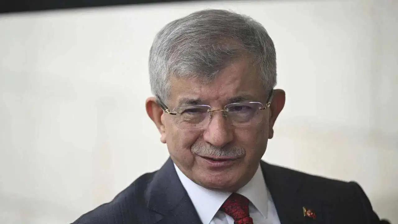 Davutoğlu'ndan 'Katar Emiri' iddiasına yalanlama