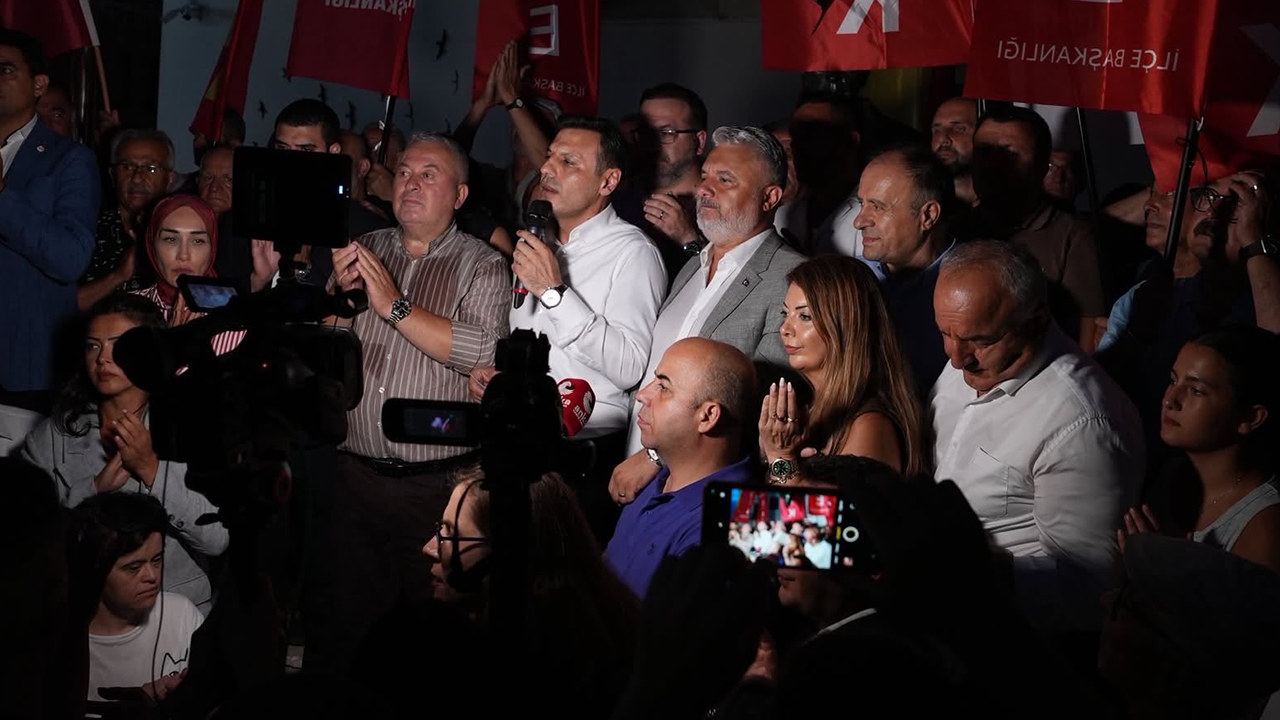 Şile'de AK Parti'ye geçen Sacit Terzi'ye tepki: Onu adam sandık