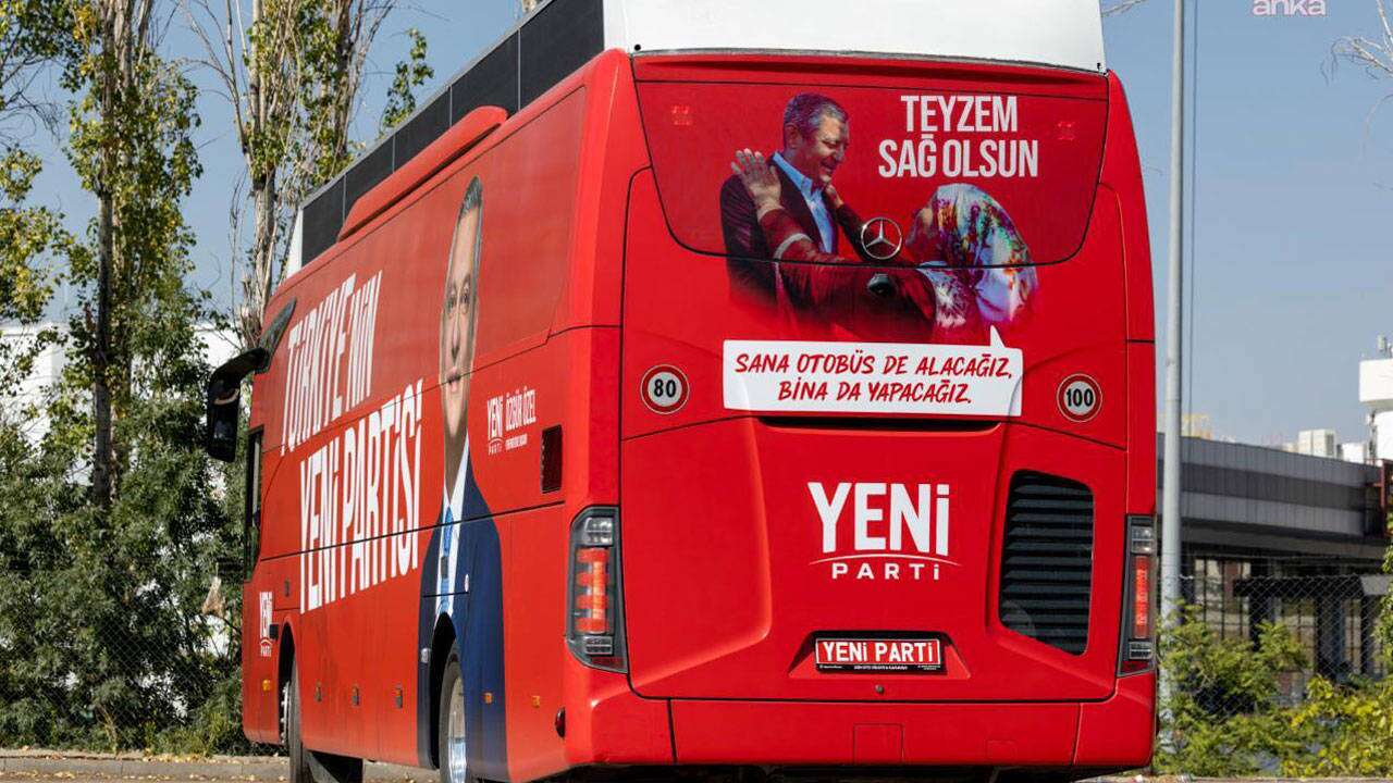 YENİ Parti’nin ilk otobüsü Özgür Özel ile Kocaeli’ye gidiyor