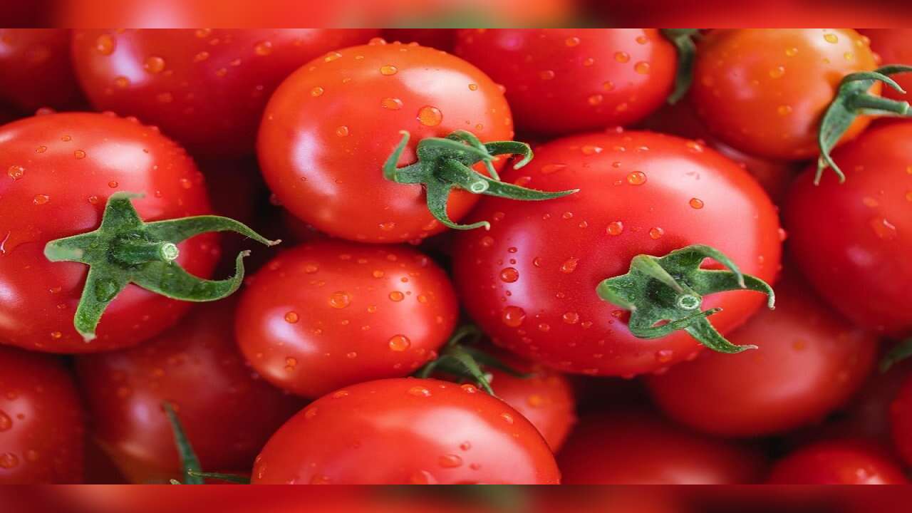 Dişi domates nasıl seçilir? Tatlı ve etli domatesin 3 kritik belirtisi