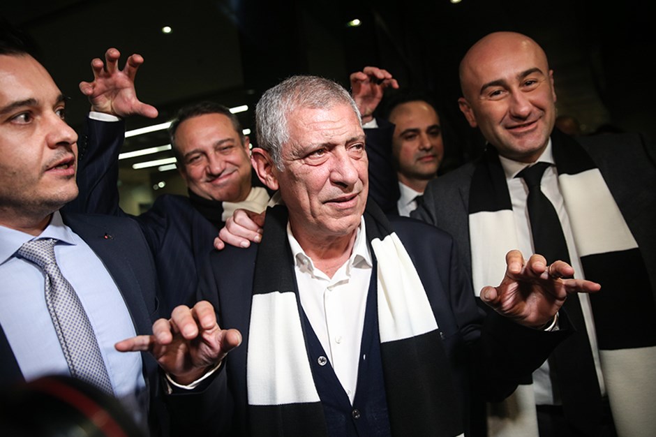 Beşiktaş'ın yeni hocası Fernando Santos, İstanbul'a geldi