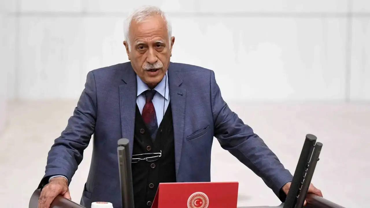 DEM Parti milletvekilinden Suriye'deki entegrasyon anlaşmasına tepki