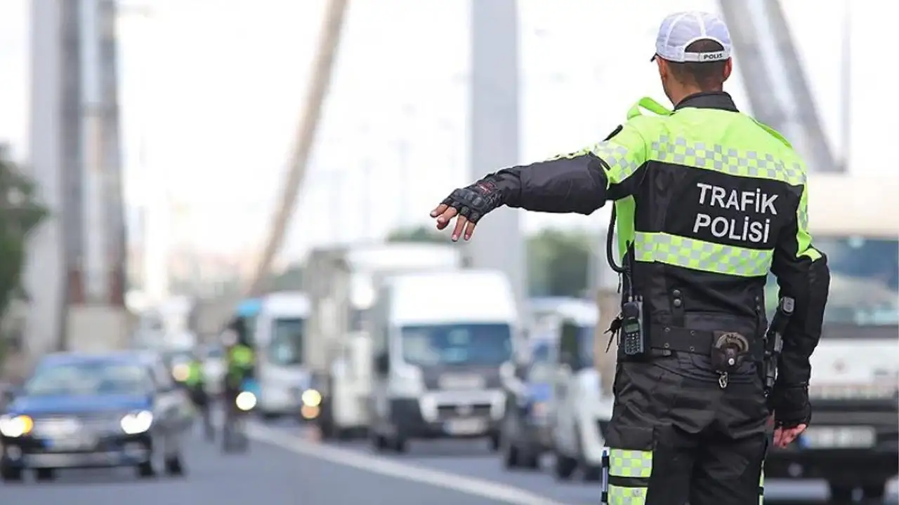 Sürücüler dikkat: İstanbul'da yarın Vatan Caddesi trafiğe kapatılacak