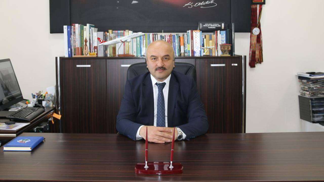 Vali'nin Basın Müdürü yurttaşı tehdit etti