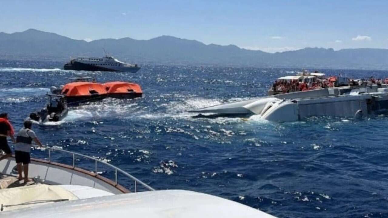 270 kişiyi taşıyan yolcu gemisi battı: Girne Belediye Başkanı Murat Şenkul’dan açıklama