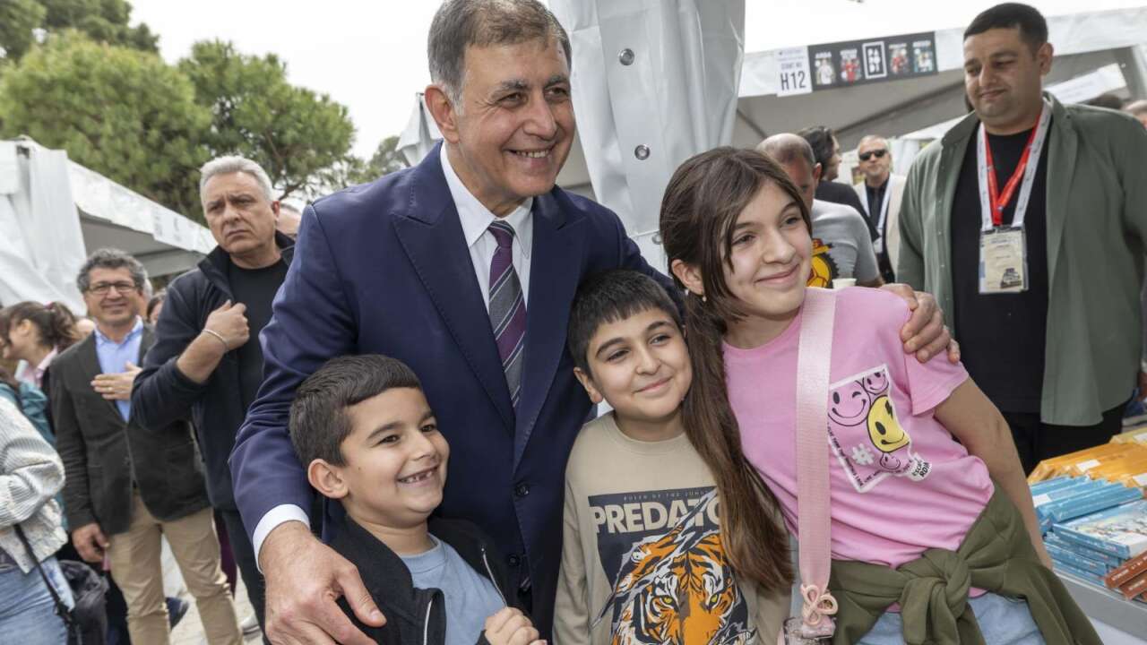 İzmir’de Dokuz Gün Kitap Zamanı: İZKİTAP Kültürpark’a Dönüyor