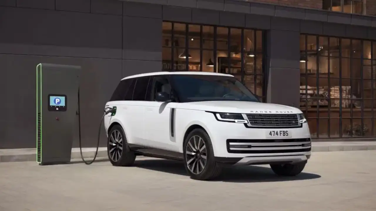 Range Rover'ın ilk elektrikli aracı tanıtıldı