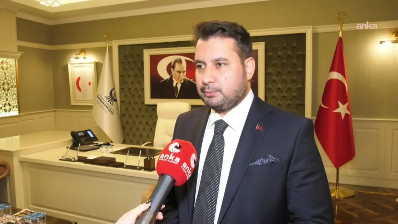 AK Partili başkan AK Parti'yi eleştirdi: Mansur Yavaş'ı övdü...