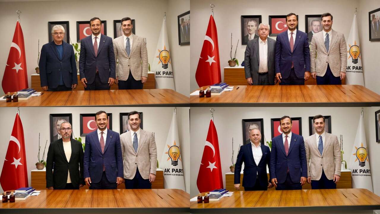CHP'den istifa eden Üsküdar Belediye Meclis üyeleri AK Parti'ye geçti
