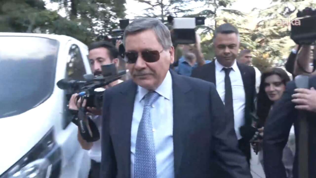 Melih Gökçek'in 'sakızlı' videosuna oğlundan 'şekerli' yanıtı geldi