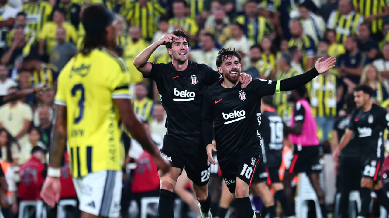Fenerbahçe üstünlüğünü koruyamadı: Beşiktaş geriden gelip kazandı
