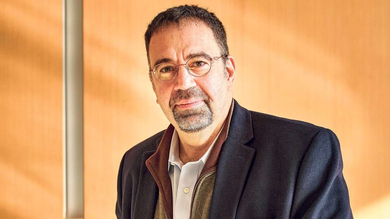 Daron Acemoğlu ve ekibinden yapay zeka uyarısı: Demokrasiyi yok edecek