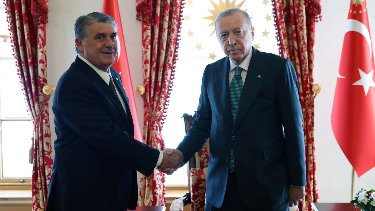 Serdar Adalı tartışmalı pozisyonları Erdoğan'a izletmeye çalıştı: Danışmanlar engel oldu
