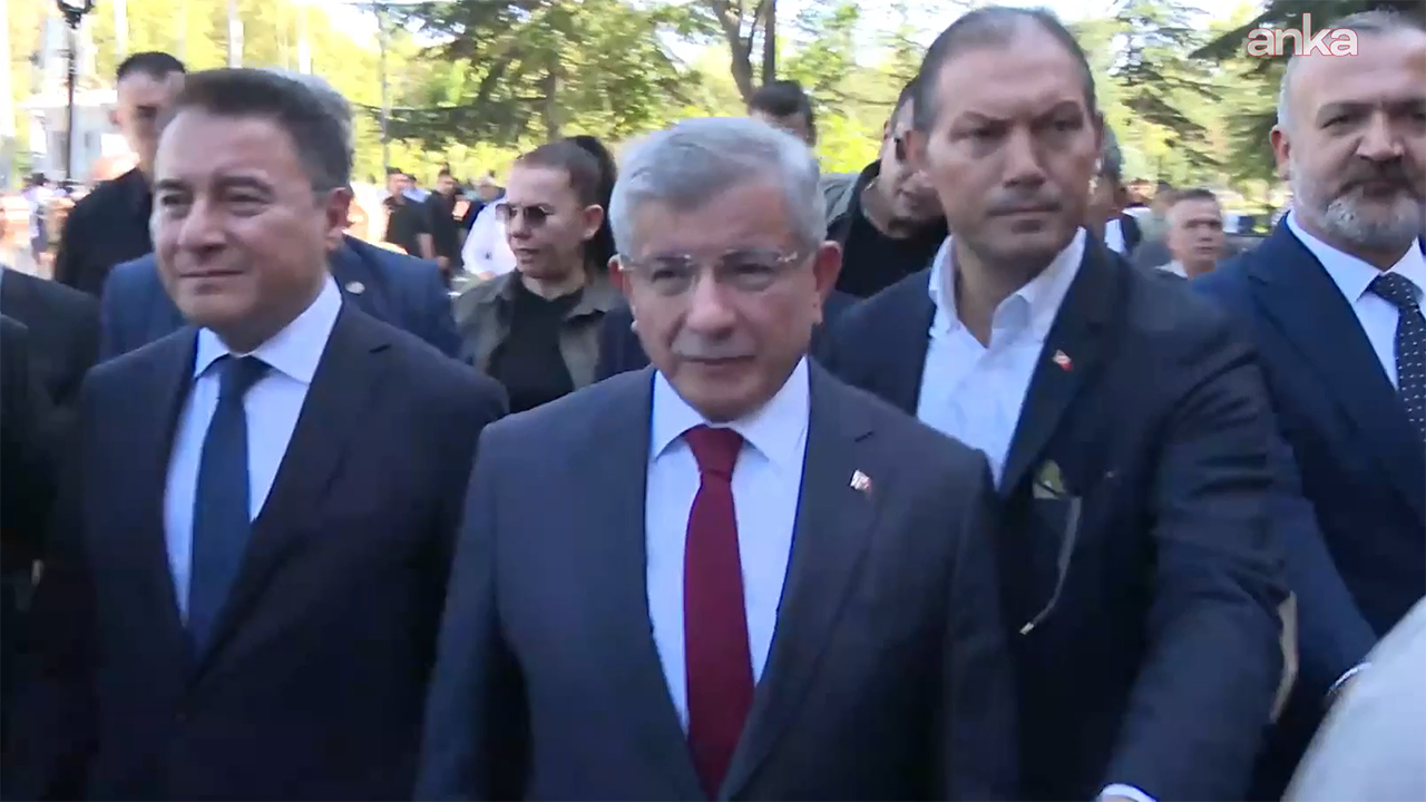 Ahmet Davutoğlu ifade verdi: O sözlerimin arkasındayım
