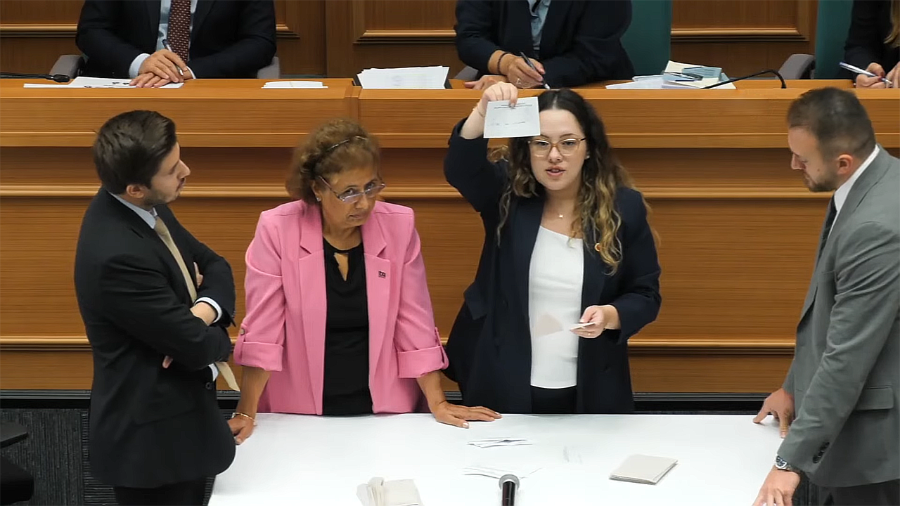Özgür Çelik tutuklanma korkusuyla geçti demişti: Üsküdar Belediyesi Meclis Üyesi Aydın savcılık ifadesinde Çelik'i yalanladı