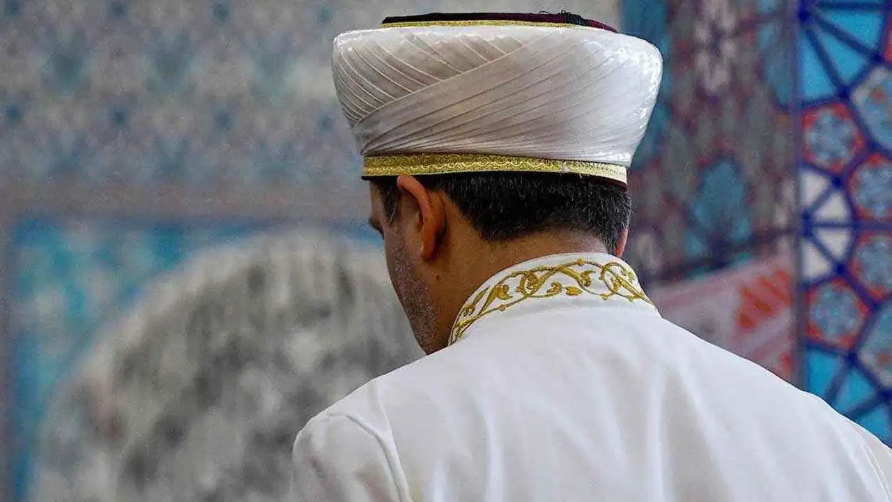 70 kişiden 'zekat' parası topladı, borcunu kapattı: İmamın kumar borcu gündem oldu!