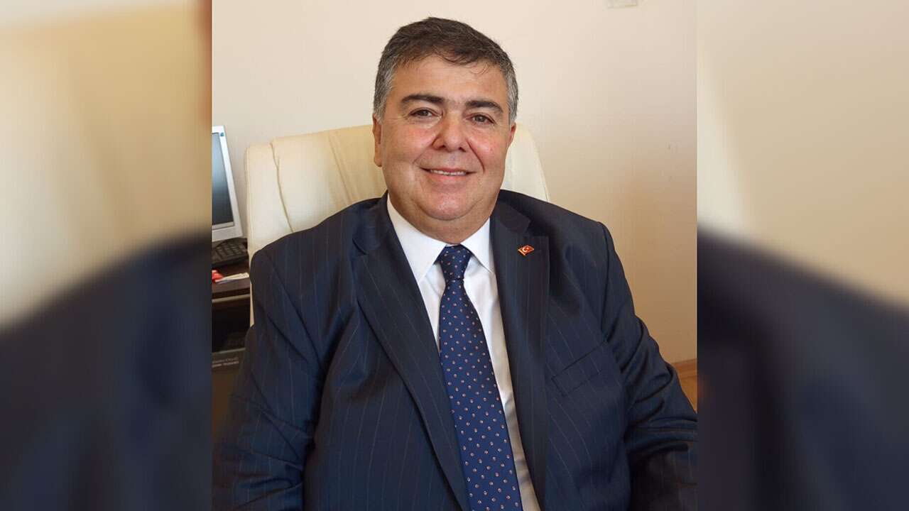 AK Parti kazanmıştı: Mahkeme kararıyla yenilenen seçimde bağımsız aday başkan oldu