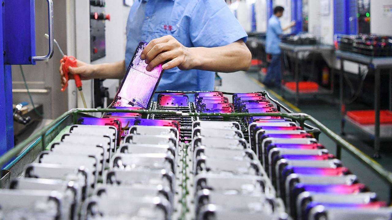Bir telefon devi daha Türkiye'de üretim yapacak
