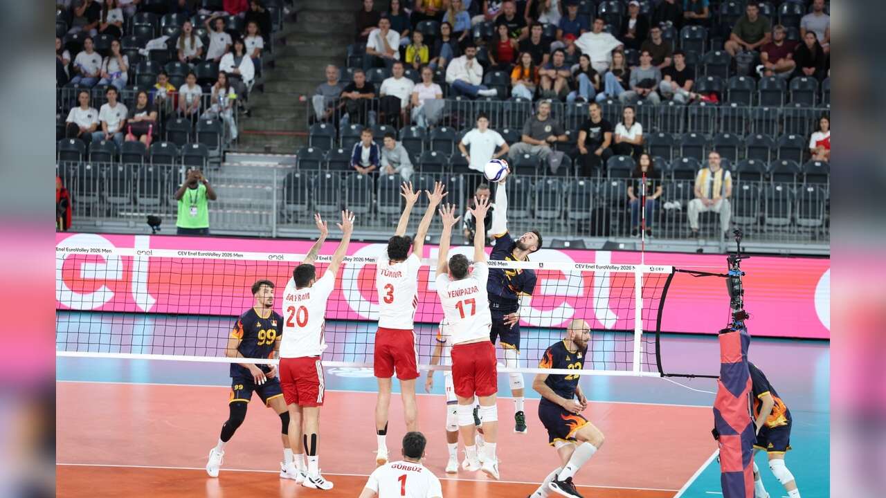 Filenin Efeleri, ev sahibi Romanya'ya 3-1 mağlup