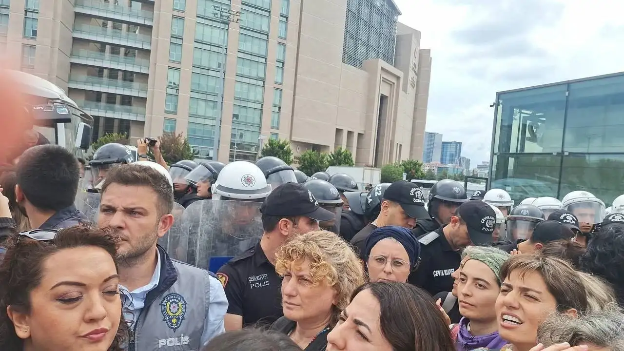 Çağlayan’da basın açıklamasına izin yok:  Çok sayıda gözaltı var
