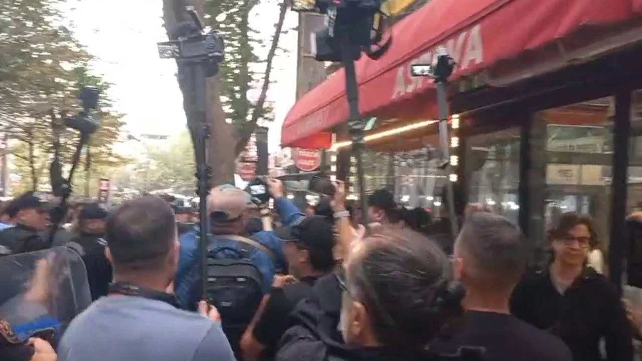 LGBTİ+ operasyonlarına tepkiye polis müdahalesi: 30'a yakın kişi gözaltında