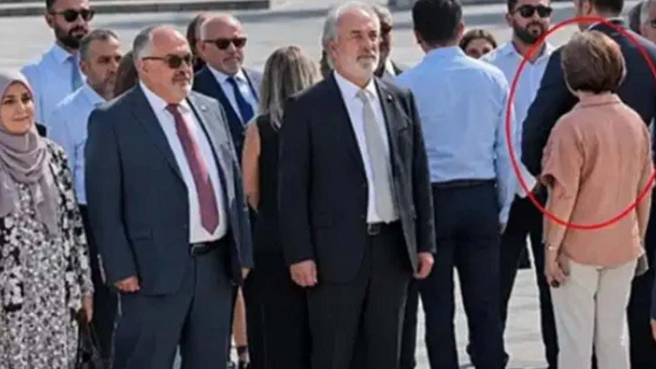 Törende 'protokol' krizi: YENİ Partili belediye başkanından dikkat çeken protesto