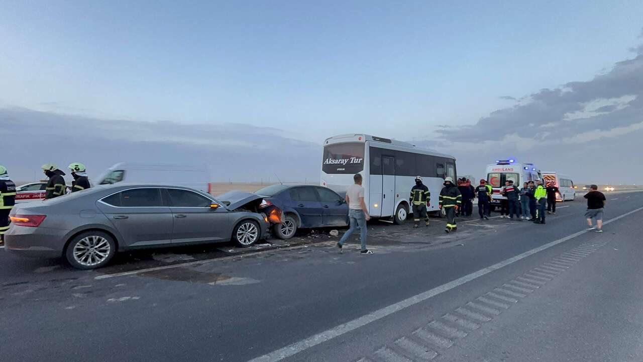 Toz fırtınası zincirleme kazaya yol açtı: 16 yaralı