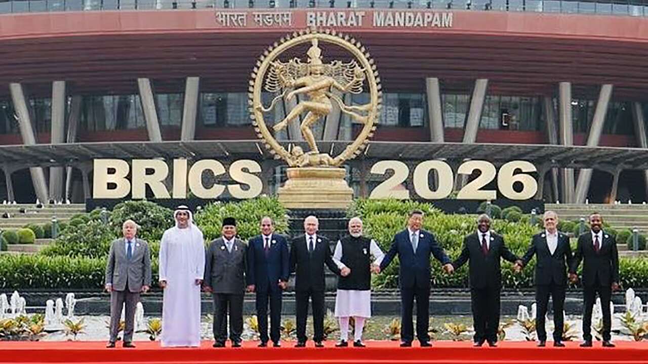 Hindistan'dan açıklama geldi: BRICS Zirvesi'ne katılan liderler hastalandı mı?