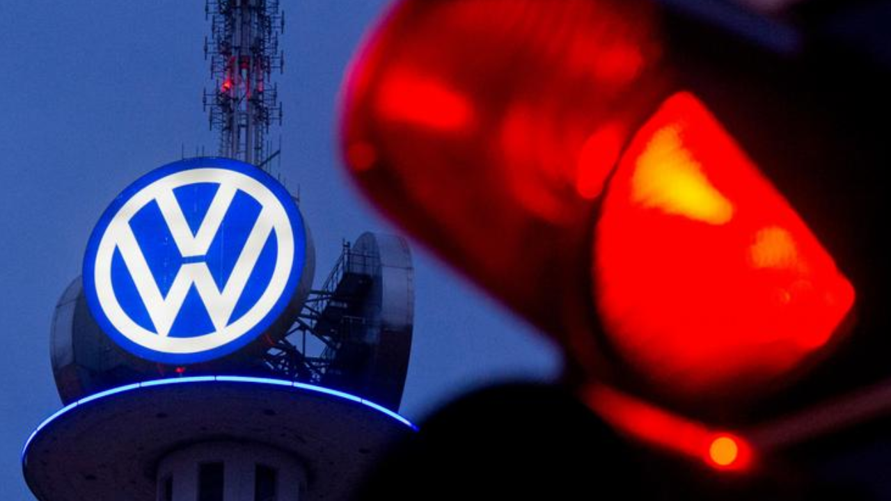 Volkswagen’den radikal karar: 75 yıllık dev yolun sonuna mı geldi?