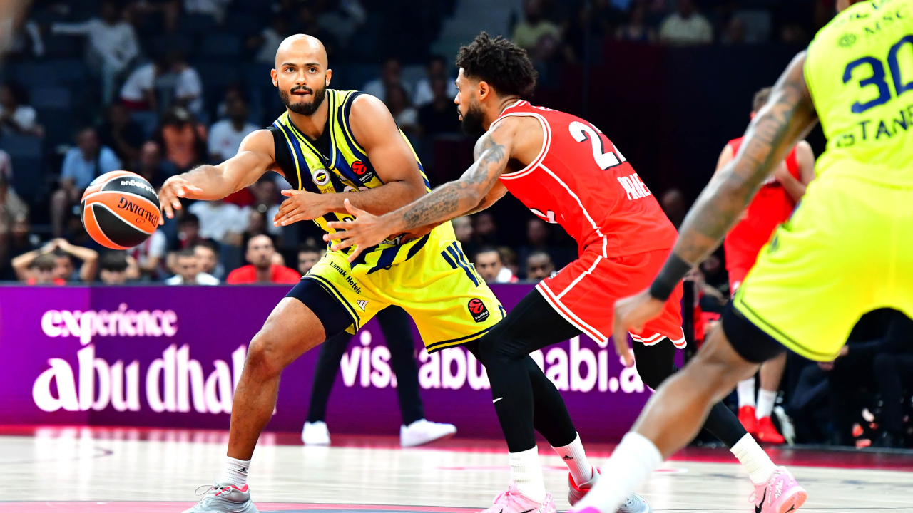 Fenerbahçe Tarfin, EuroLeague Süper Kupa'ya son topta veda etti