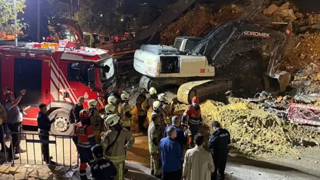 Küçükçekmece'de 6 katlı bina çöktü! Yaralılar var