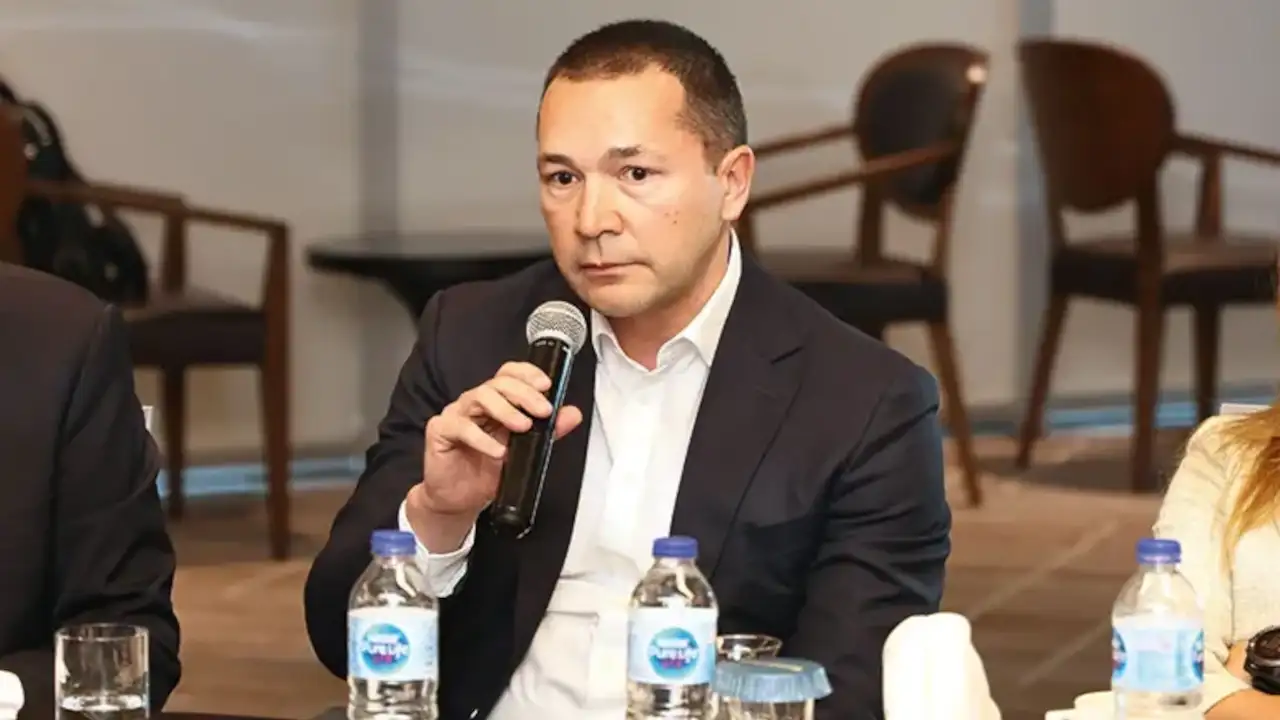 Alper Öztürk kimdir?