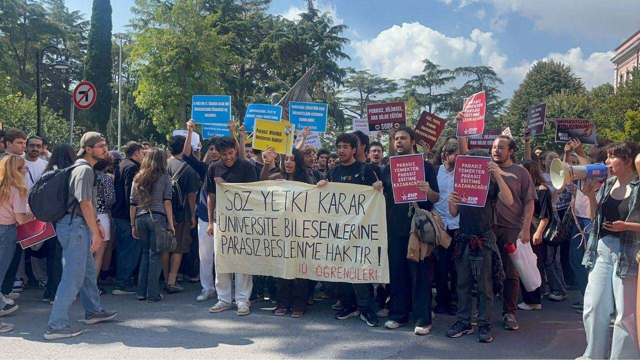 İstanbul Üniversitesi’nde yemekhane protestosu
