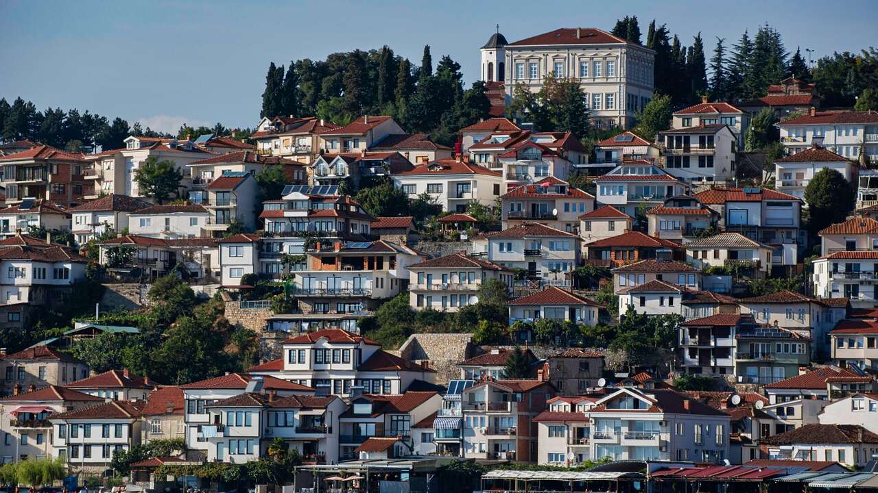 Sanıldığı gibi olmayabilir. Türklerin oturum izni alırken dikkat etmesi gereken ülke