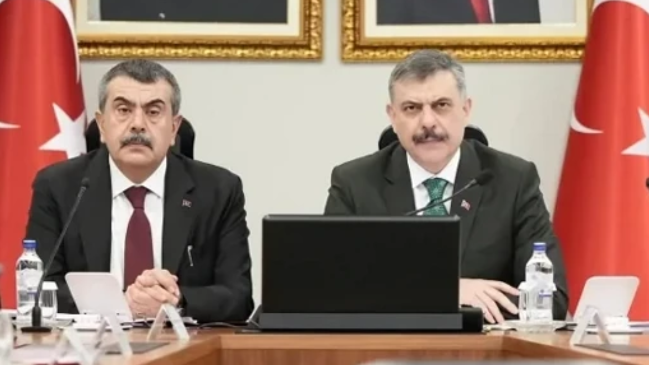 Okullarda yeni tedbirler: İki bakan protokolü imzaladı