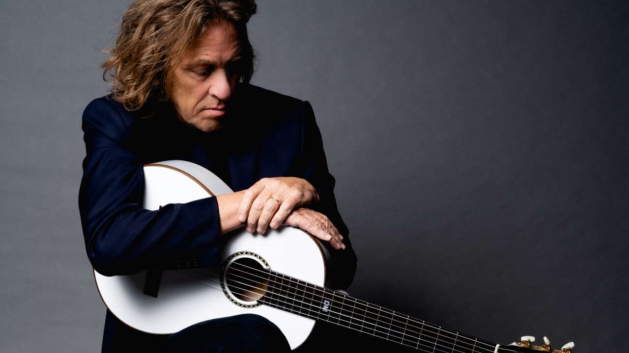 Sting’in gitaristi Dominic Miller İstanbul’a geliyor