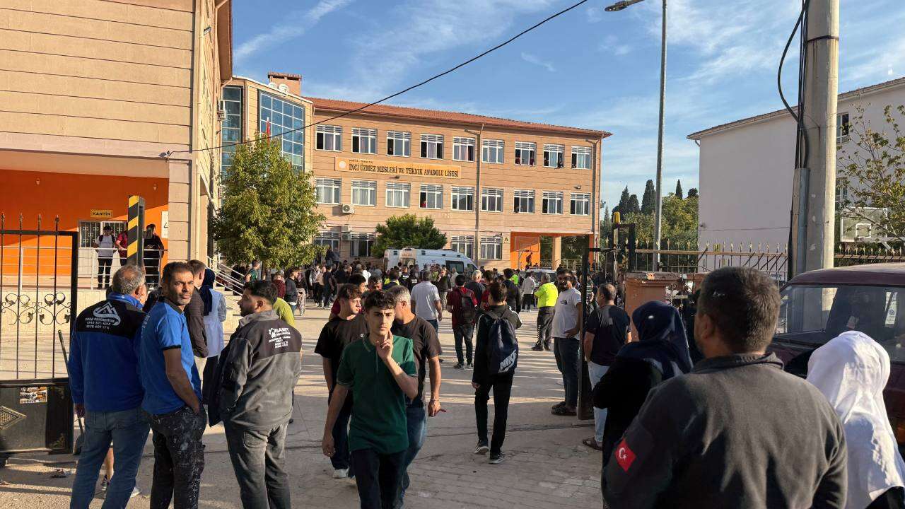 Okul saldırısında sosyal medyaya soruşturma