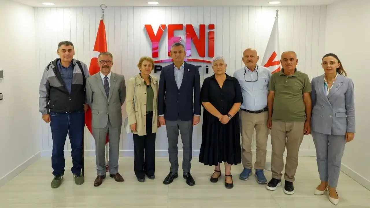 10 Ekim Barış Derneği’nden Özgür Özel’e ziyaret