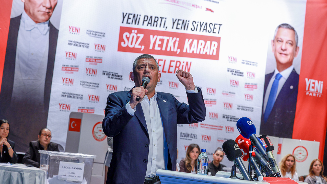 Özel'den Erdoğan'a fon tepkisi: Haberin varsa istifa et, yoksa sandığı getir