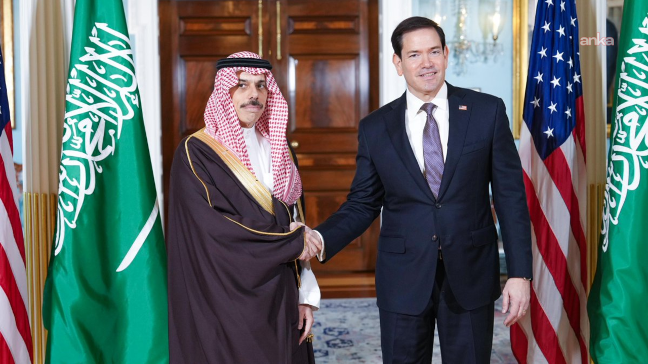 Suudi ve ABD'li bakanlar bir araya geldi: Gündem Yemen ve boğazlar