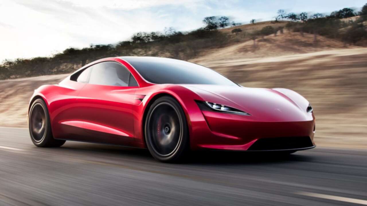 Tesla Roadster yine ertelendi: 9 yıllık bekleyiş daha da uzayacak