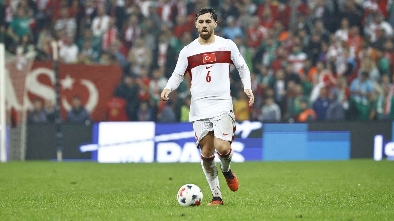 Orkun Kökçü milli takım kadrosundan çıkarıldı