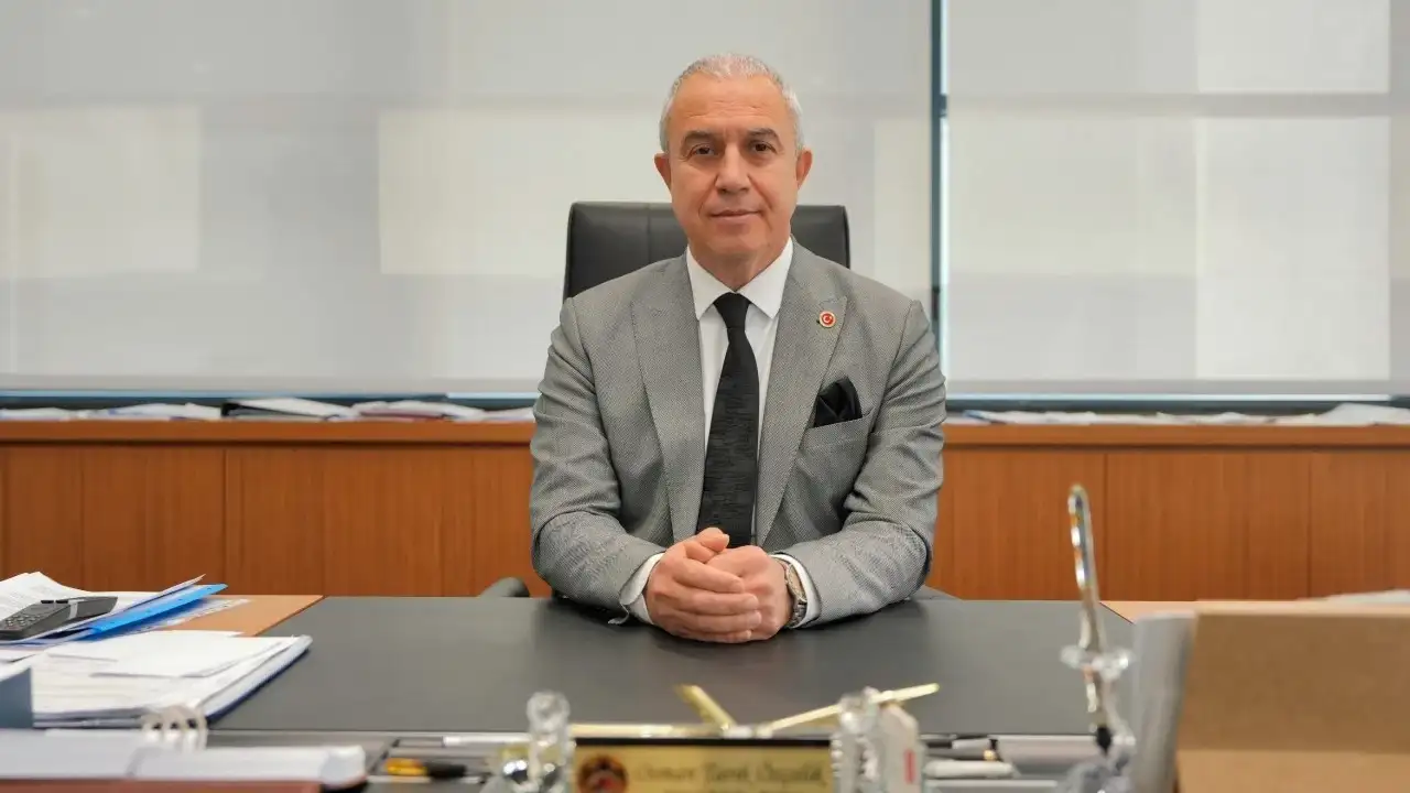 Alanya Belediye Başkanı Osman Tarık Özçelik CHP'den istifa etti