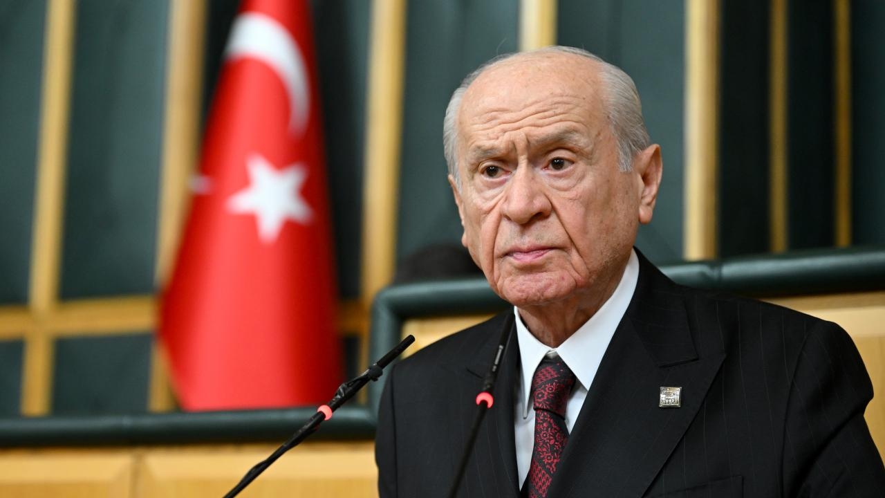 Bahçeli'den 'YENİ Parti' çıkışı: 'Cumhurbaşkanı konuşurken ayrılmaları doğru olmadı'