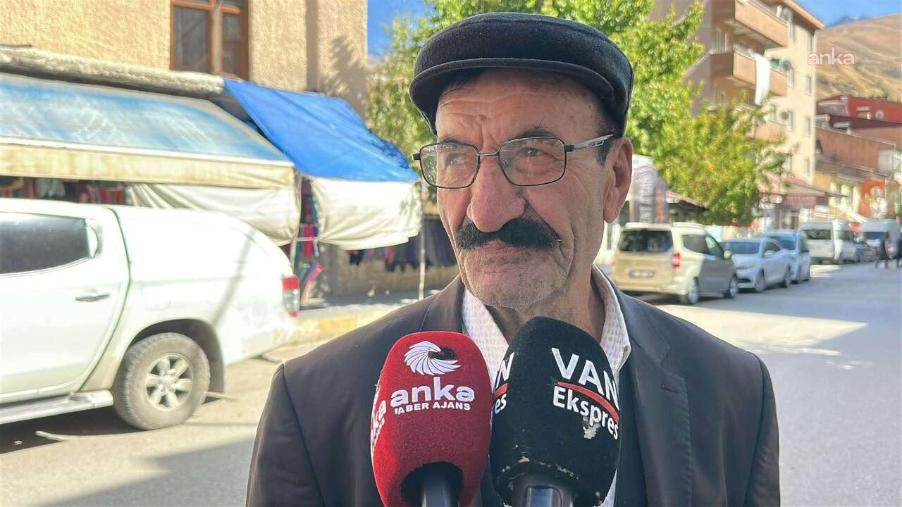 AK Parti ilçe yöneticisi emekli maaşlarından dert yandı: Geçinemiyorum