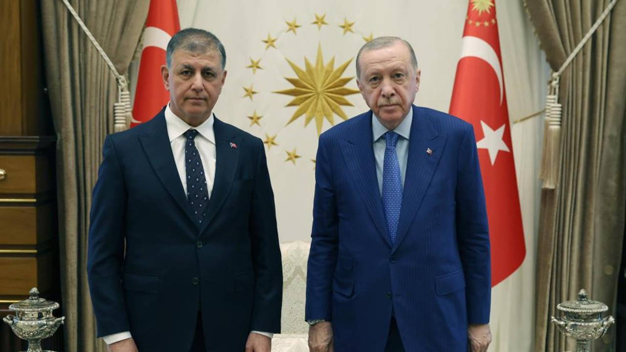 Cemil Tugay, Atatürkçü Düşünce Derneği'nden ayrıldı!