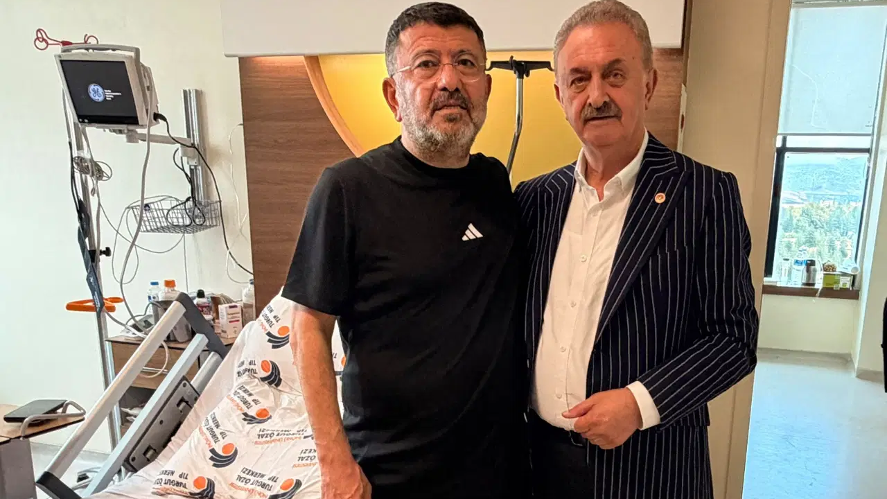 Yoğun bakım sonrası Veli Ağbaba’dan ilk fotoğraf: Nail Çiler hastanede ziyaret etti
